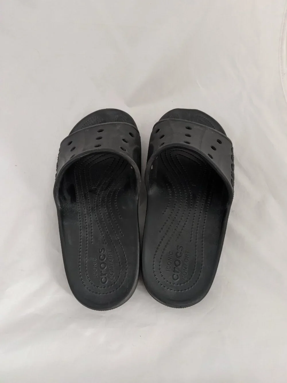 Crocs Iconic Comfort Slides Mens 12 Sandals Waterproof  Pool Lake Beach Summer